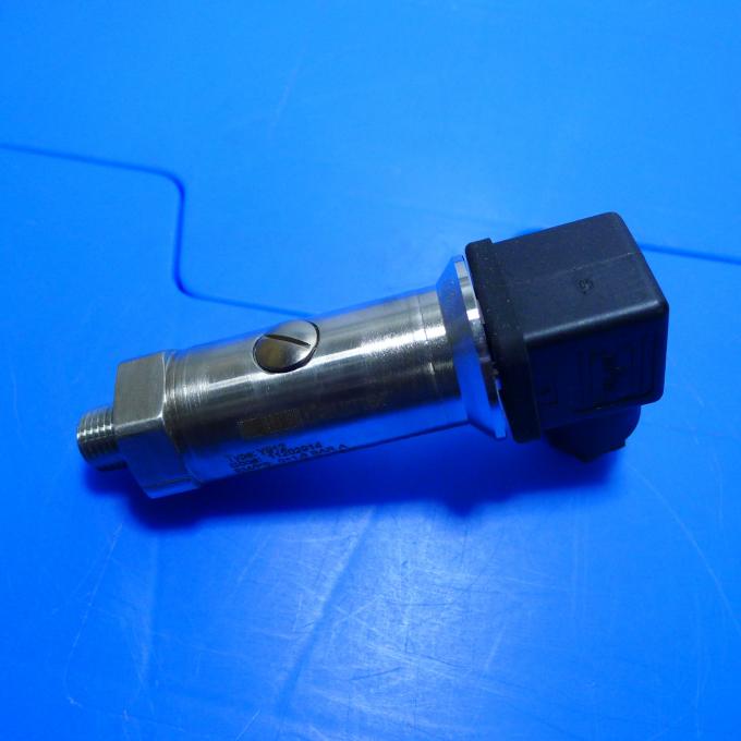 BAUMER Pressure Sensor/Pressure Transmitter Y912.5.9.B16.A For Solar